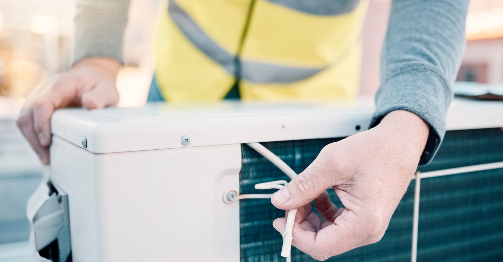 M24047 - Howard Services - Hero